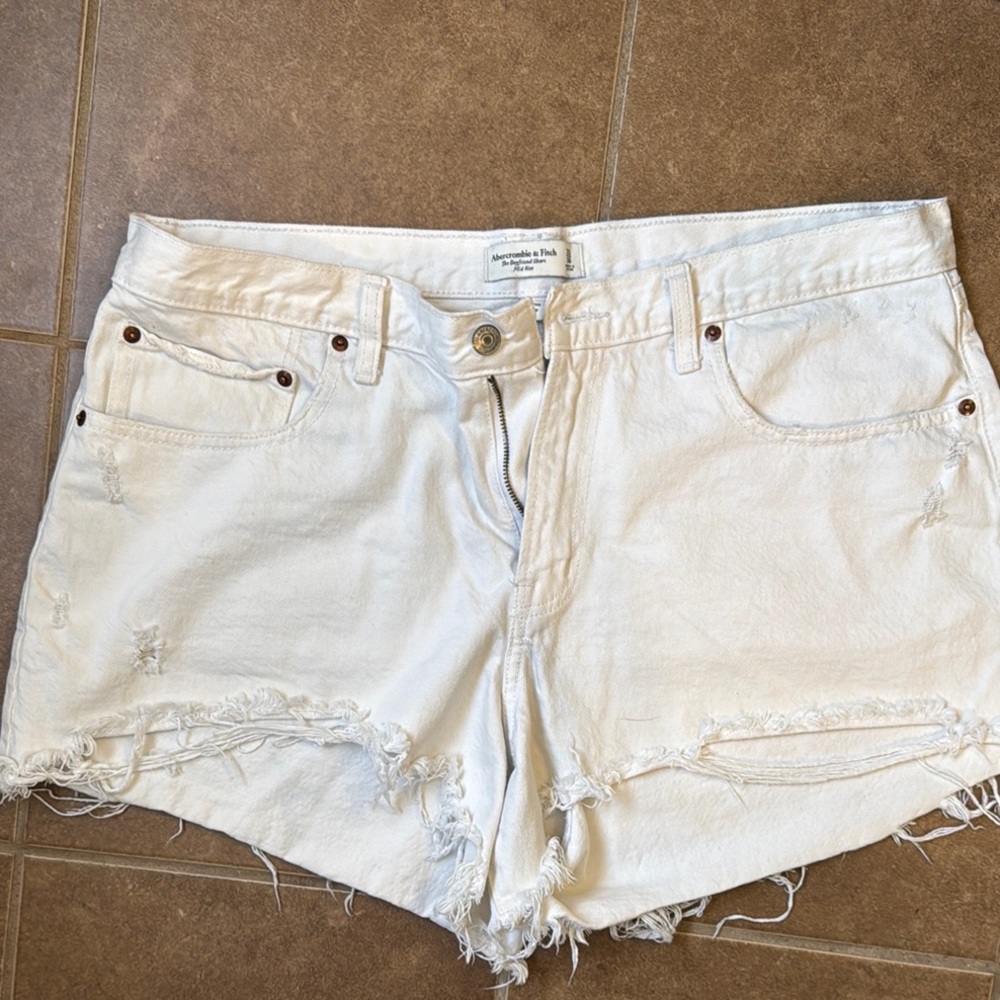 Abercrombie & Fitch The Boyfriend Short Mid Rise Curve Love